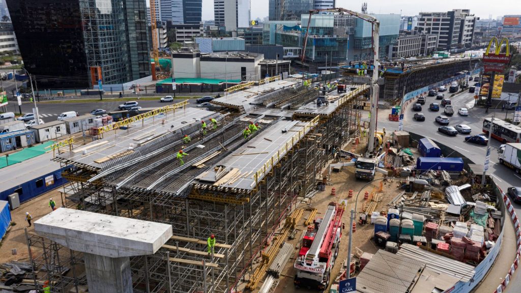 MML: Construcción de paso a desnivel en óvalo Monitor Huáscar presenta 40% de avance