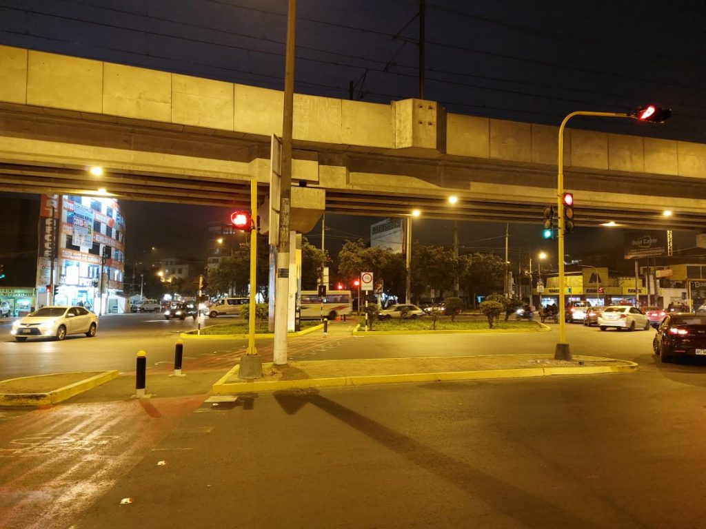 Municipalidad de Lima instala 189 semáforos para ciclistas en intersecciones de la ciudad