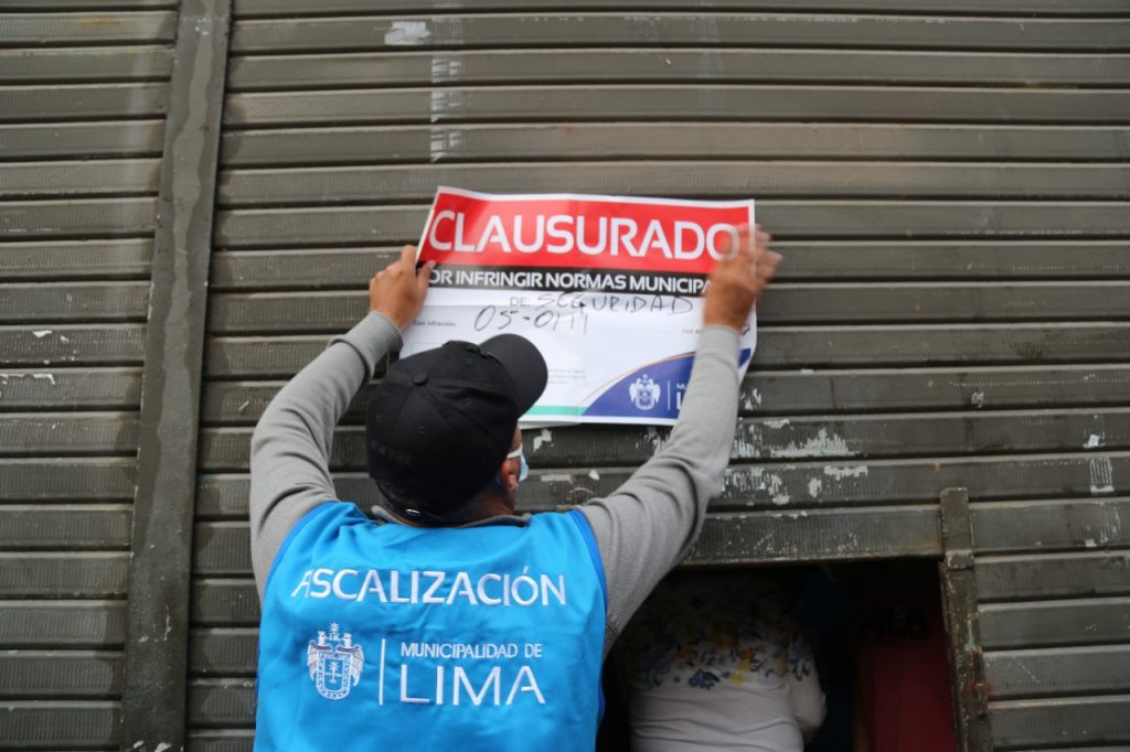 Municipalidad de Lima clausura depósito clandestino de ollas en Mesa Redonda