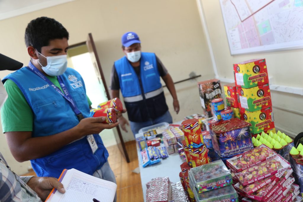 Municipalidad de Lima decomisa productos pirotécnicos en Manzanilla II