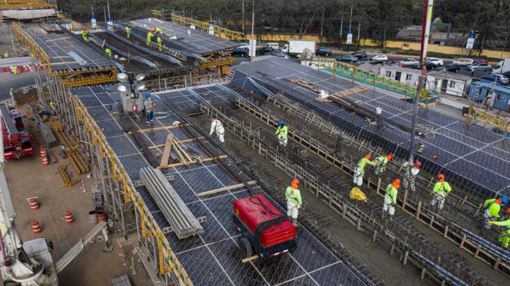 Se restringirá el tránsito vehicular en el óvalo Monitor Huáscar por avance de obra de paso a desnivel