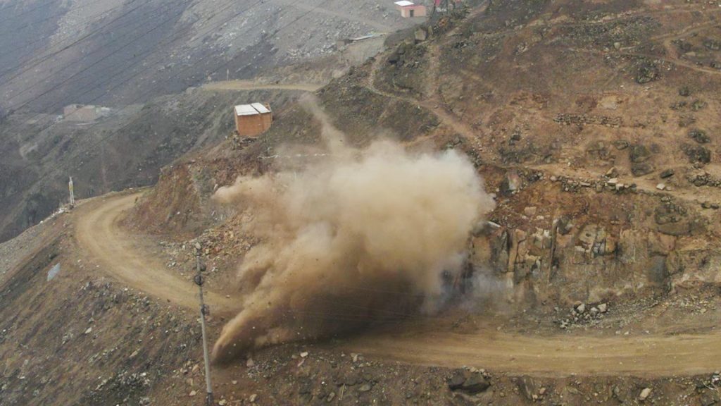 Pasamayito: MML inicia trabajos de perforación y voladura para construcción de nueva vía