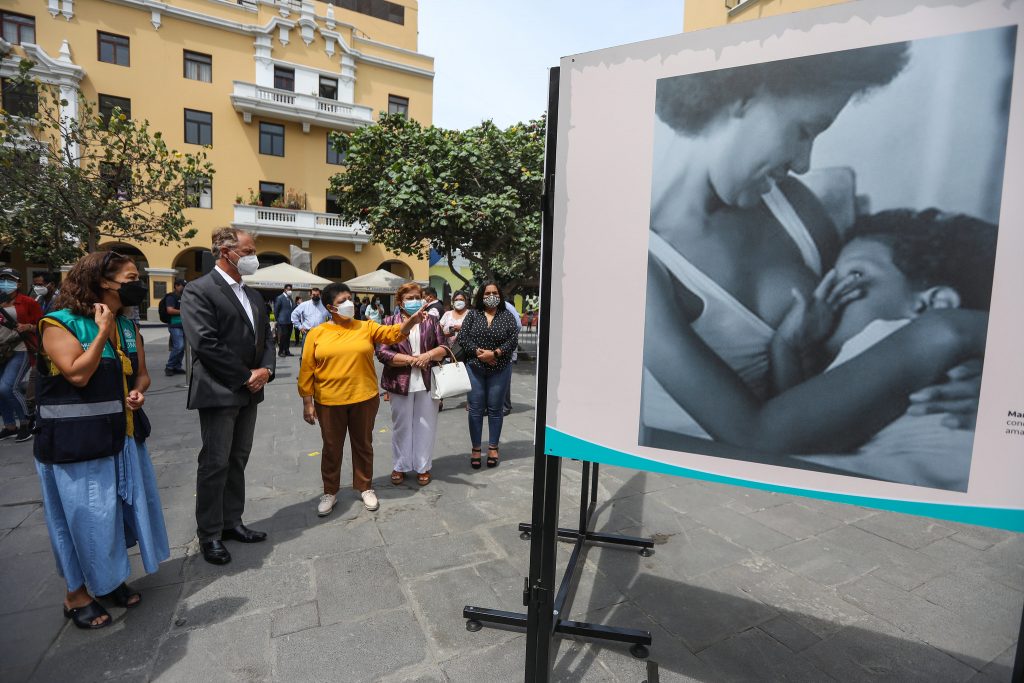 MML inaugura exposición fotográfica en homenaje a María Elena Moyano