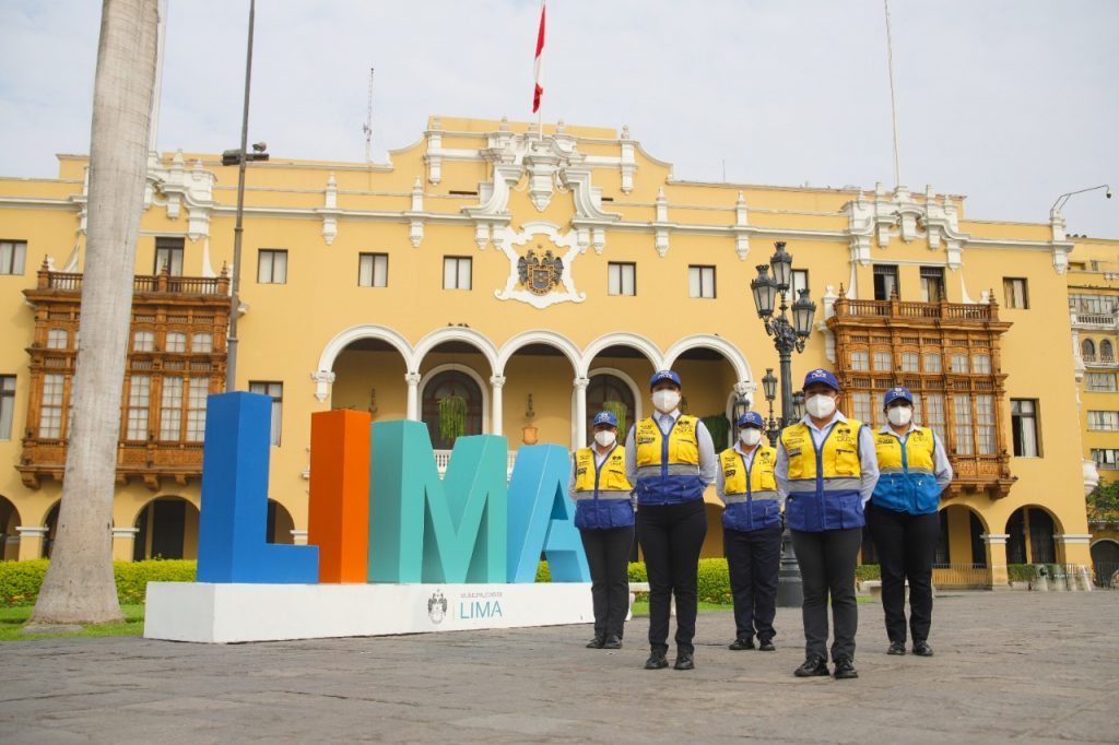 Día de la Mujer: Conoce a la brigada femenina de la MML que controla el tránsito en el Cercado