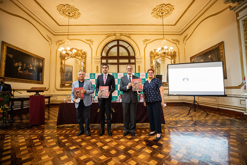 Alcalde Muñoz presenta libro "La Música Criolla de Lima"