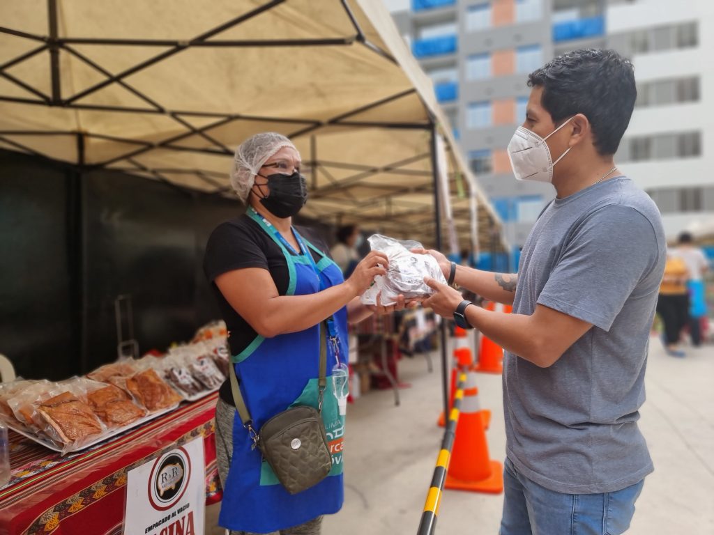 Mercado Móvil de la MML llega a San Juan de Miraflores