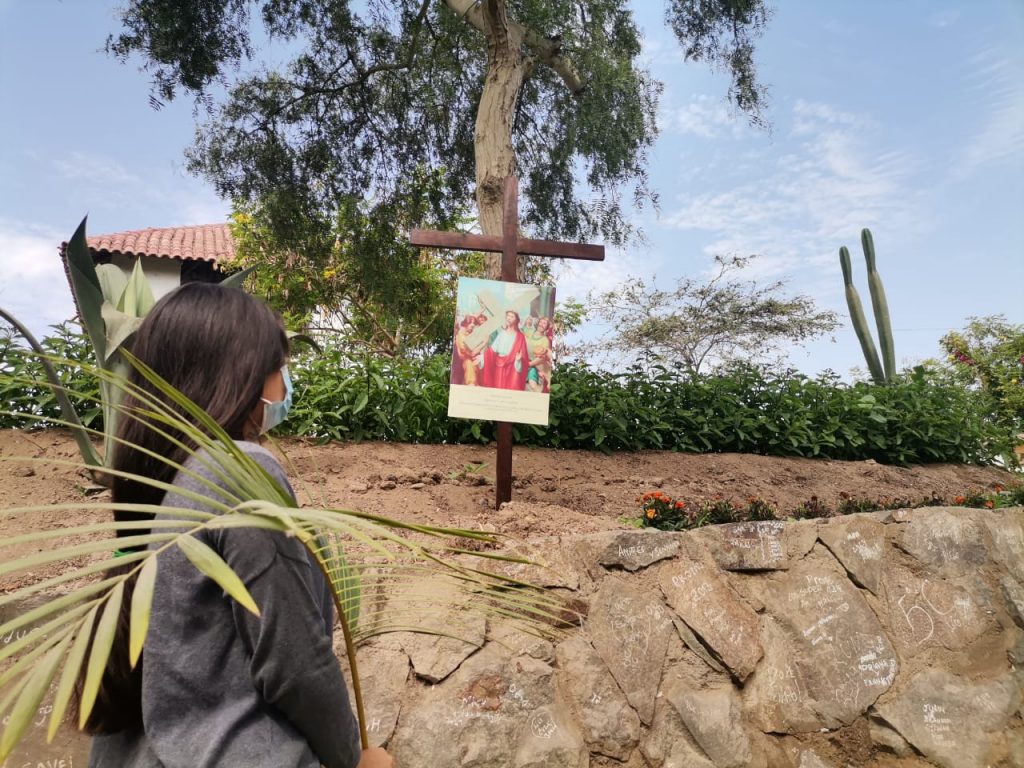 Parque de las Leyendas invita a los vecinos a celebrar el Domingo de Ramos