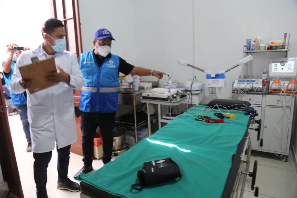 Cercado: MML y Policía Nacional intervienen clínica clandestina de cirugía estética