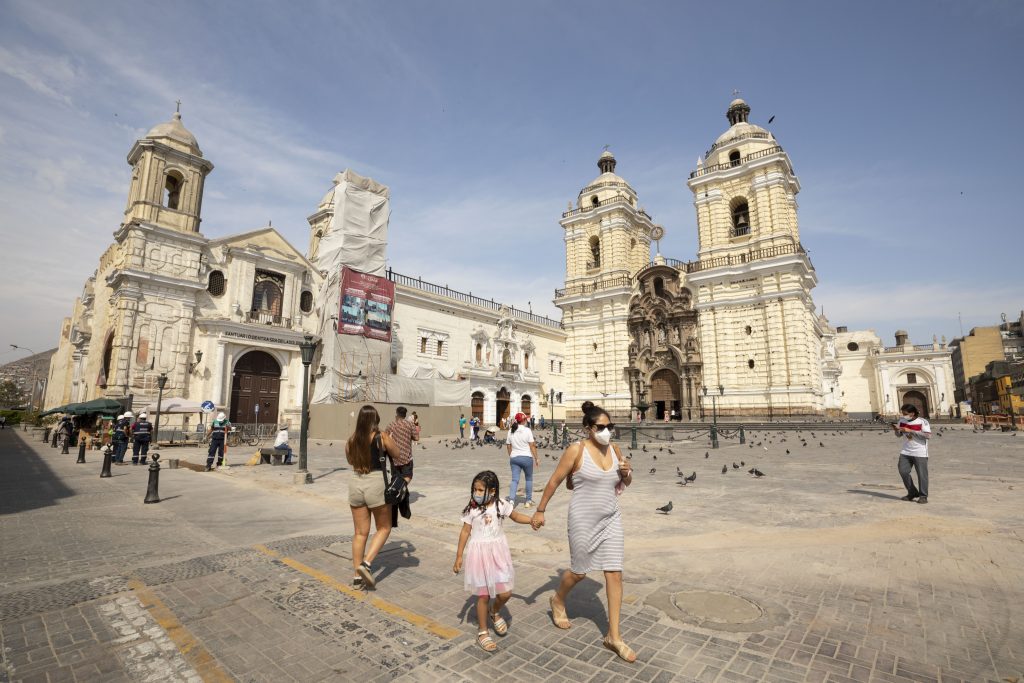 Municipalidad de Lima reanuda obras de recuperación de la plazuela de San Francisco