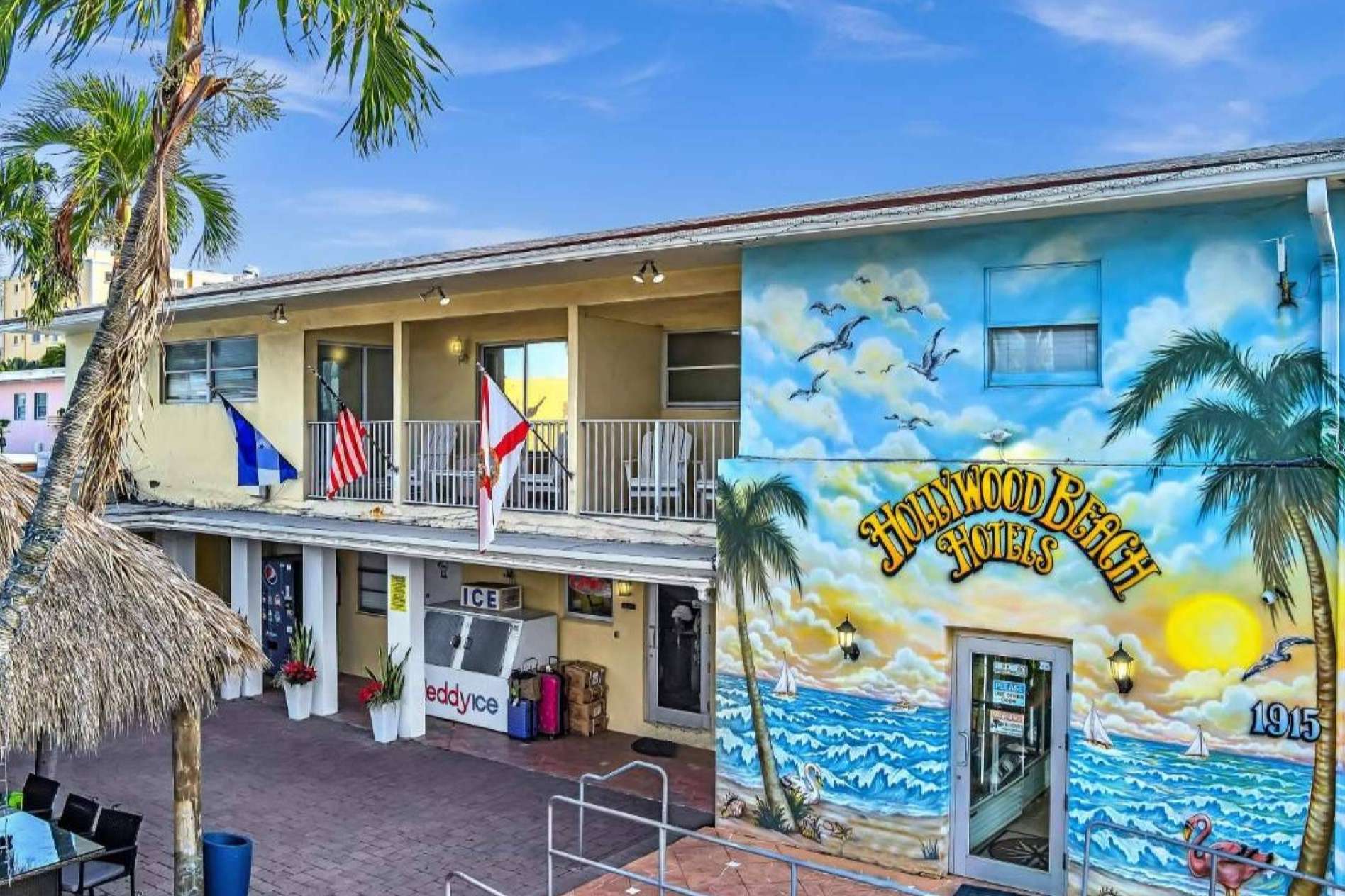 Visitantes de todo el mundo se dirigen a Hollywood Beach en busca de una experiencia verdaderamente única